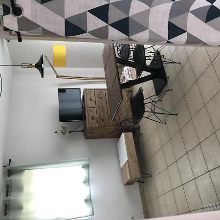 appartement studio a terre de france Prayssac Esterno foto